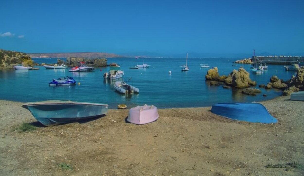 Los horarios de los barcos para poder ir a esta Isla depende de la época del año