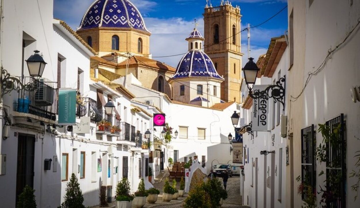 El casco antiguo de Altea te enamorará con sus estrechas calles y sus vistas