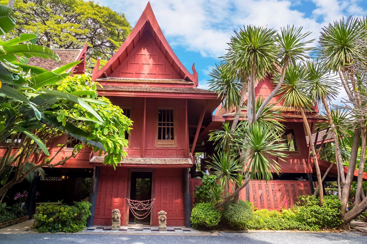 Es imprescindible visitar la casa de Jim Thompson