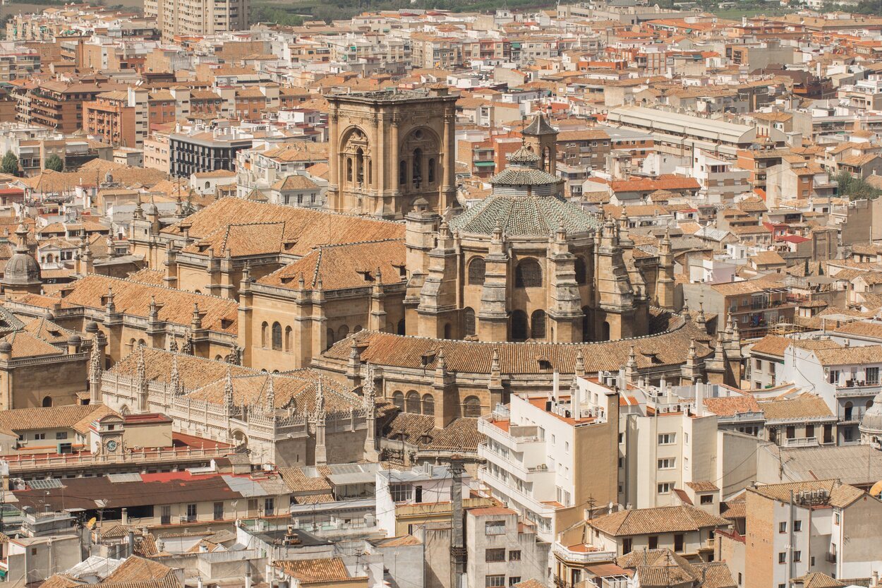 Los Reyes Católicos fueron los que ordenaron construir la Catedral