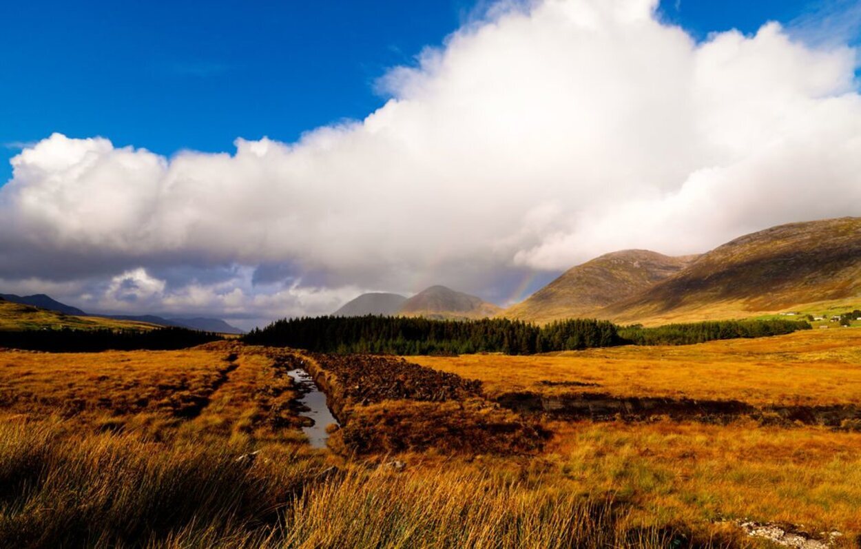 En Connemara se puede encontrar patrimonio, naturaleza, gastronomía y un sinfín de cosas