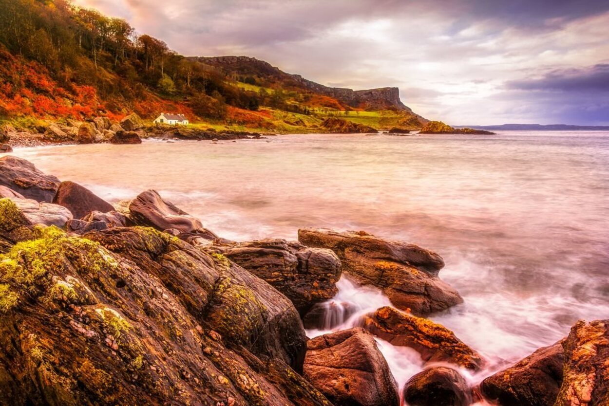 La Bahía de Murlough es uno de los lugares imprescindibles en esta lista sobre qué visitar en Irlanda