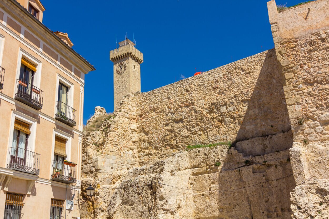 La Torre Magna uno de los sitios de interés turístico de Cuenca