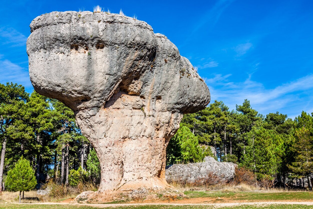 La Ciudad Encantada es un paraje natural que se encuentra en Valdecabras