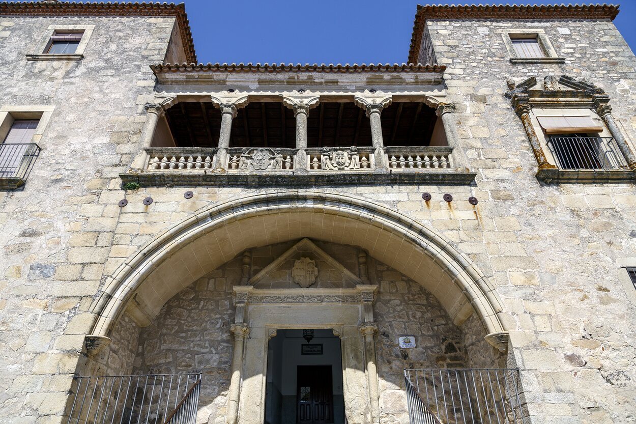 Fachada del Palacio de Juan Pizarro de Orellana