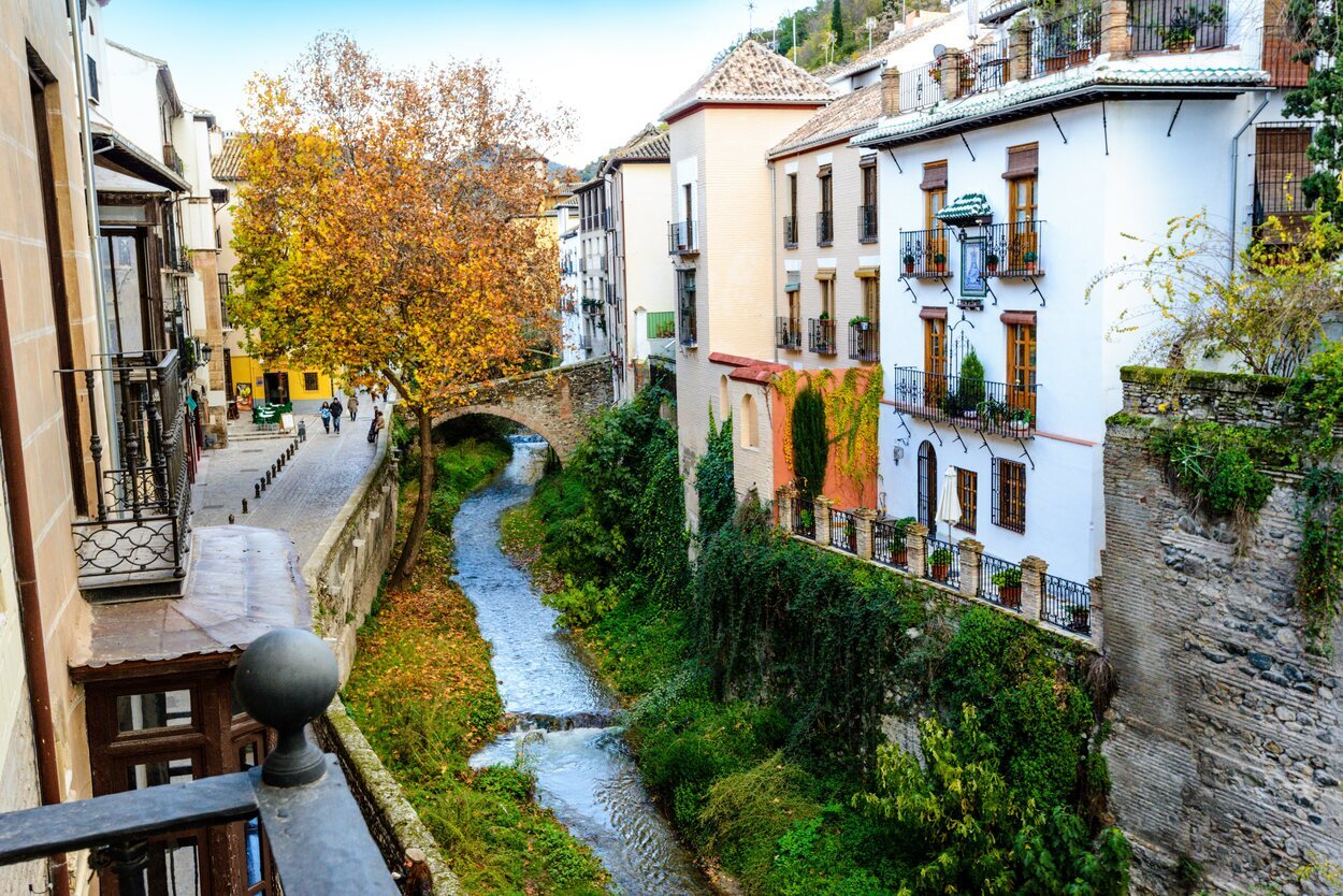 La Carrera del Darro es un paseo único