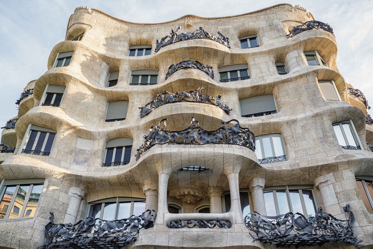 Fachada de la casa Milá