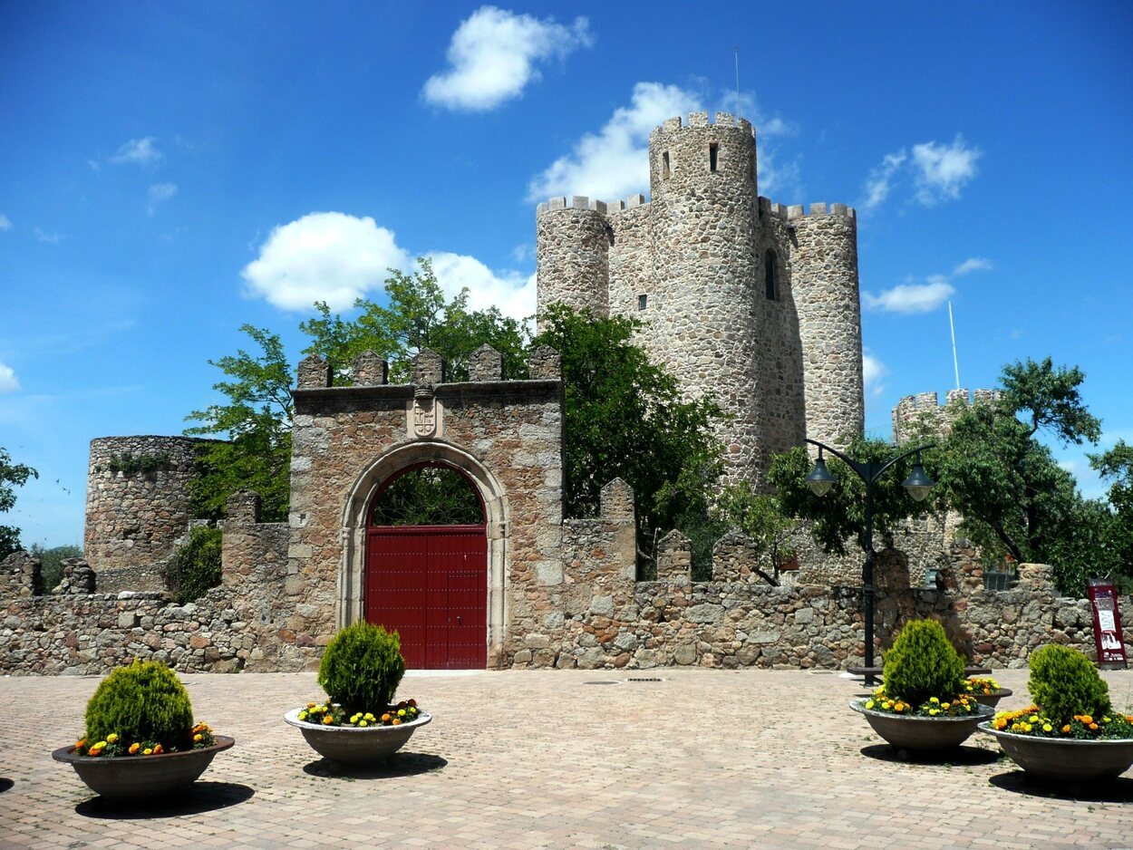 El Castillo de Coracera es uno de los mejor conservados de Madrid | Foto: Facebook