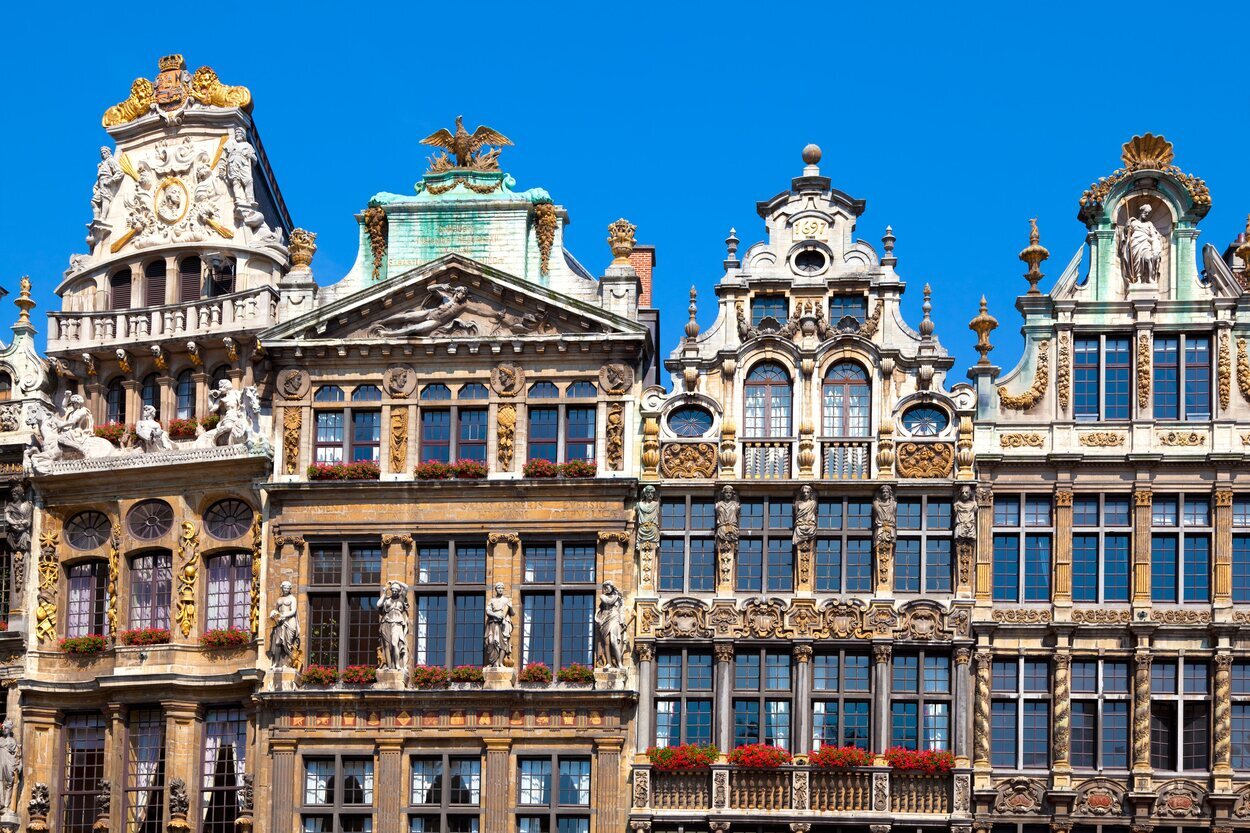 Los edificios de la Grand Place forman parte del conjunto arquitectónico del siglo XVII