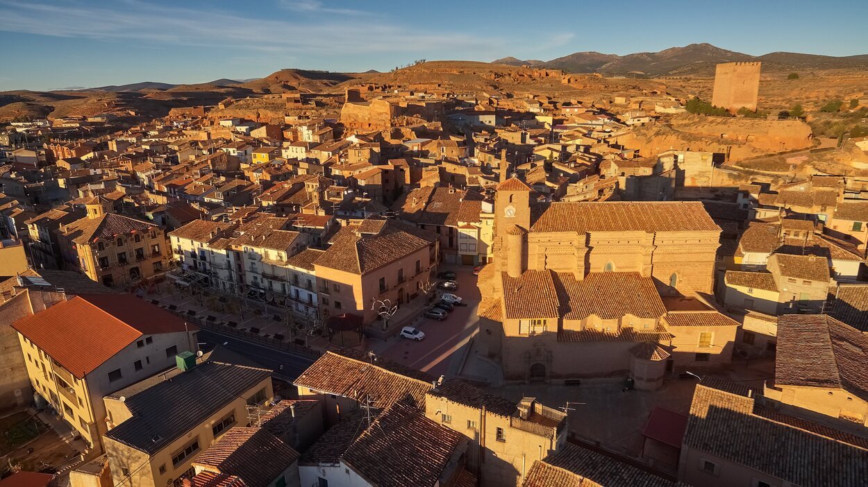 Iglesia de San Pedro Apóstol en Villarroya de la Sierra