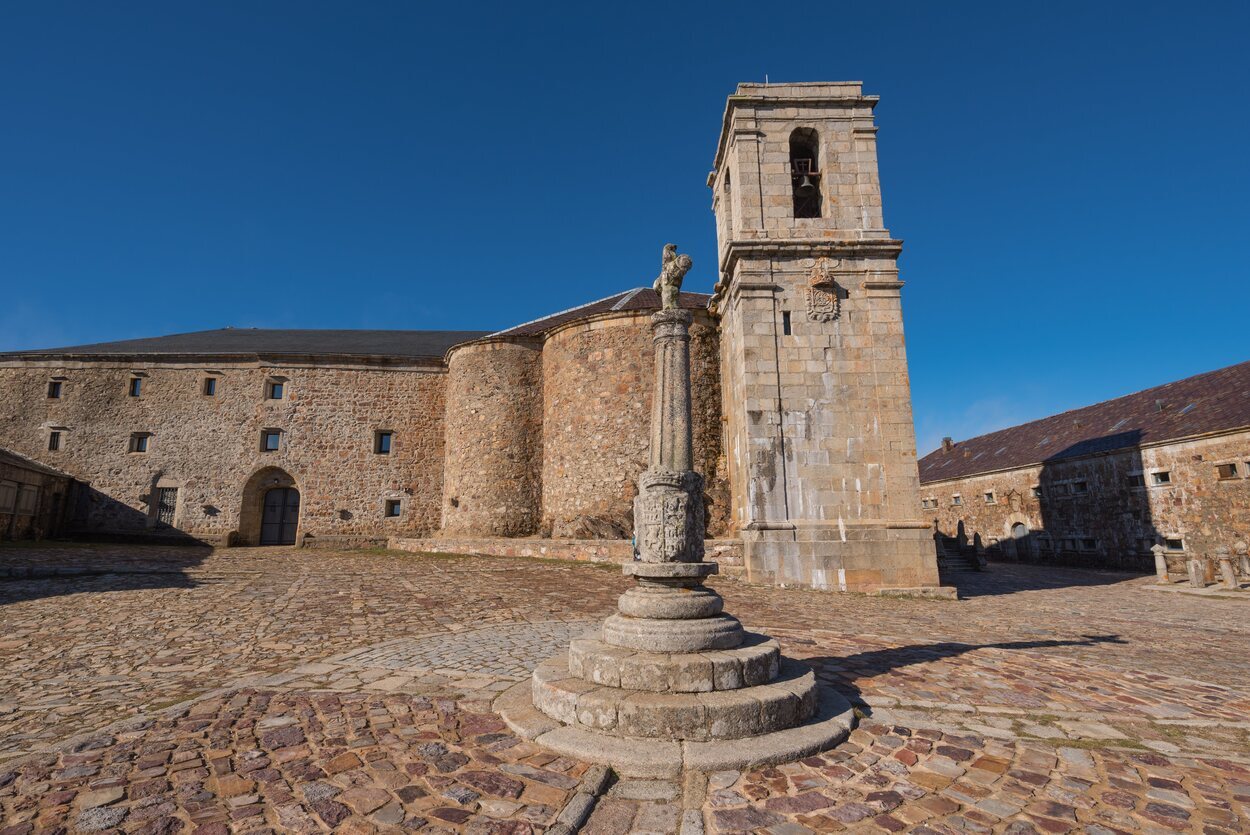 Monasterio de la Peña de Francia