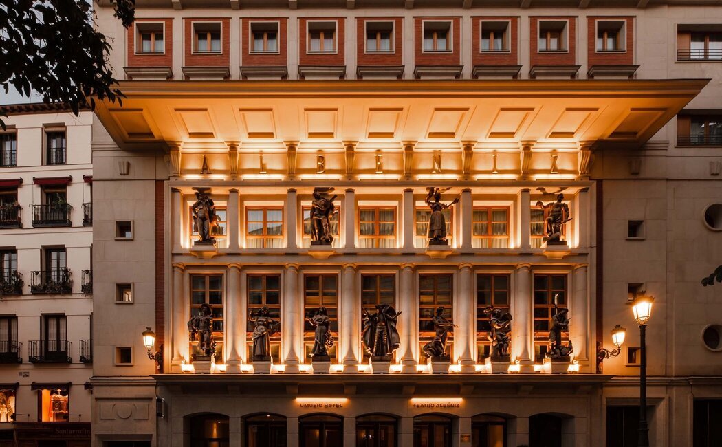 UMusic Hotel Madrid: menús de Navidad en su nuevo UMusic Piano Bar y uvas viendo la Puerta del Sol