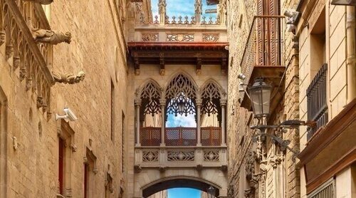 Un paseo por el Barrio Gótico de Barcelona: descubre los secretos de las calles más antiguas de la ciudad