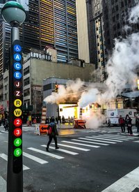 Una señal del metro de Nueva York en Manhattan