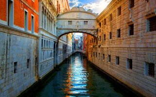 Puente de los Suspiros de Venecia