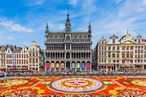 La Grand Place con la alfombra de flores